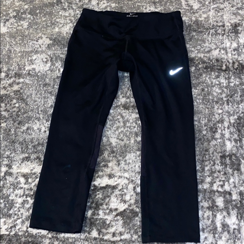 Cropped Nike leggings